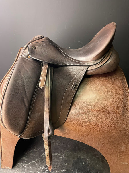 Peter Horobin Dressage Saddle 18" ID:2158M