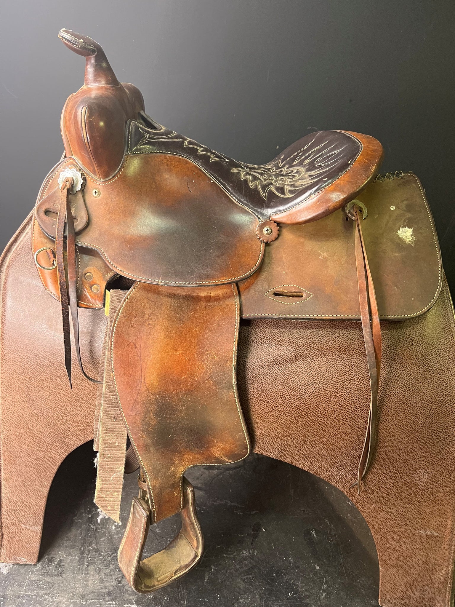 Simco Western Pleasure Saddle 15" - ID:2206S