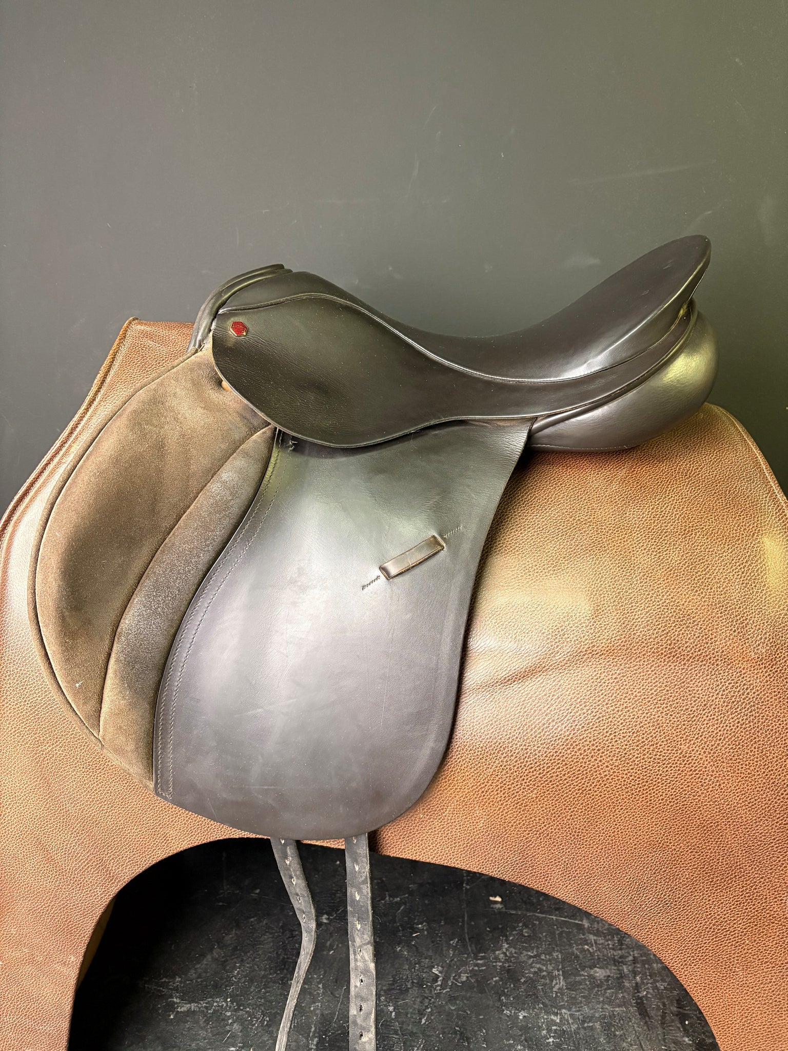 Albion All Purpose Saddle 18'' - ID:2246N