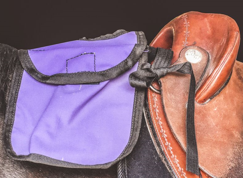 Drovers Saddlery Made Pommel Bag - Main Image